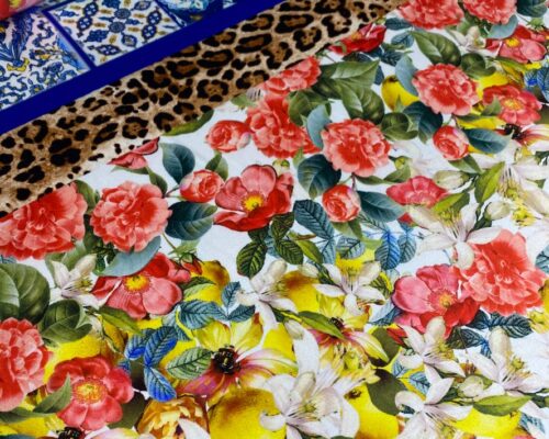 Matase naturala Dolce Gabbana de tip panou cu flori multicolore, animal print si motive siciliene